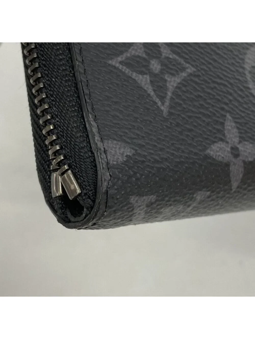 Louis Vuitton Wallet Monogram Eclipse Zippy Horizontal Black